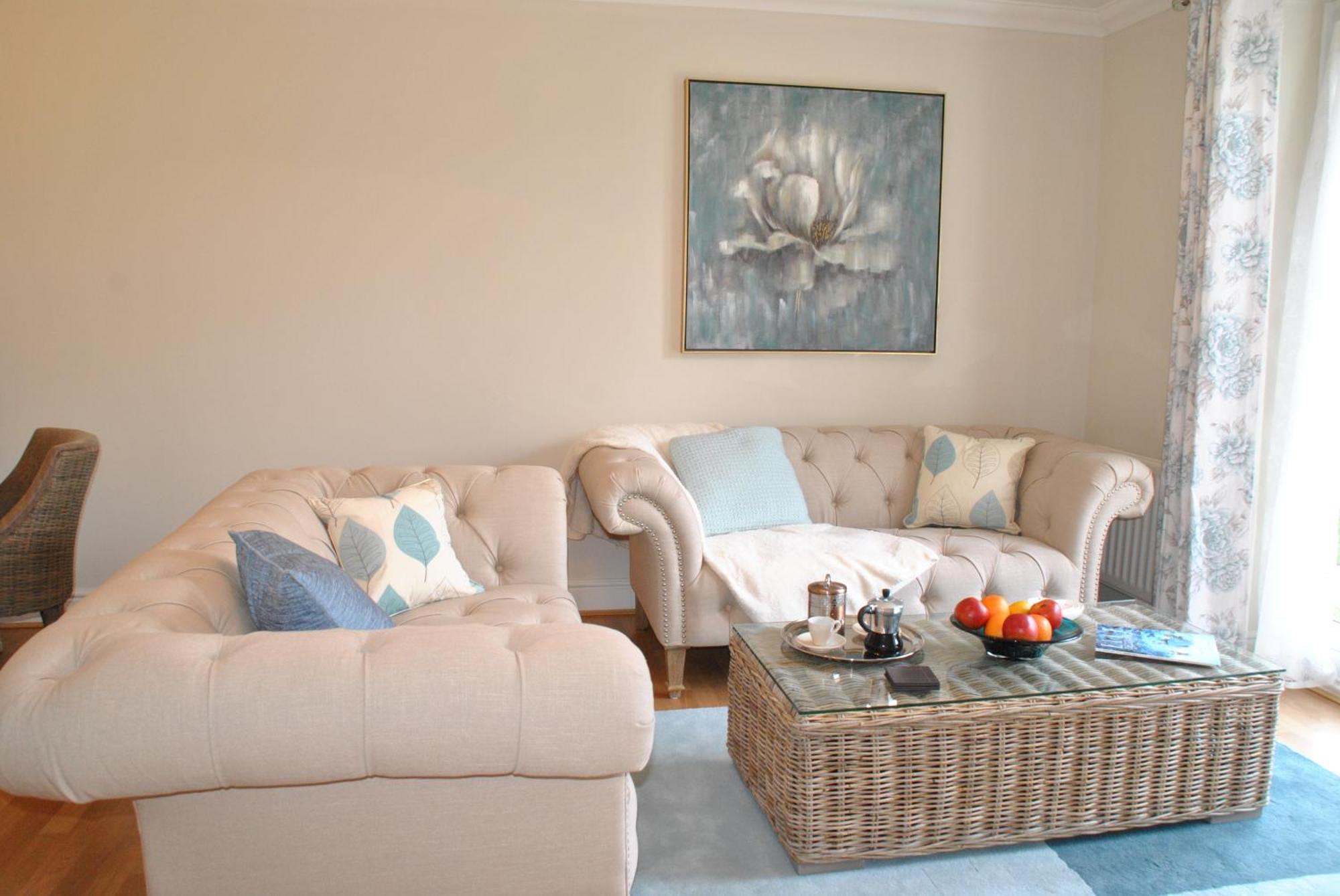 Lord Raglan House Apartments 2Br With Parking Windsor Exterior photo