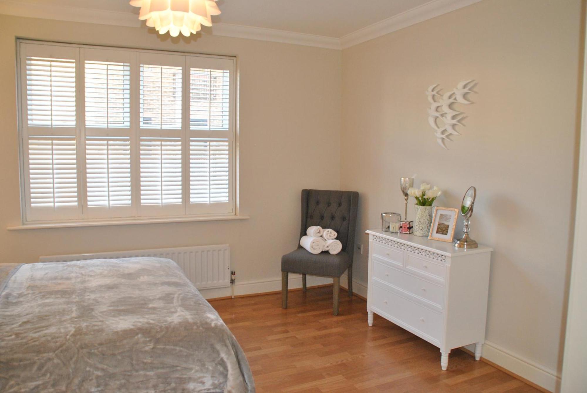 Lord Raglan House Apartments 2Br With Parking Windsor Exterior photo